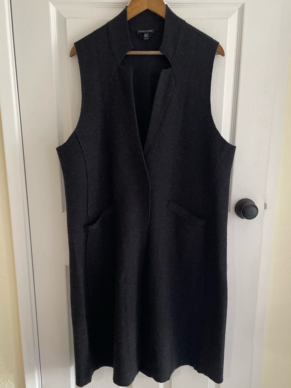 EILEEN FISHER 100% Merino Wool Long Vest Charcoal Gray Cutout Neckline Sz XL